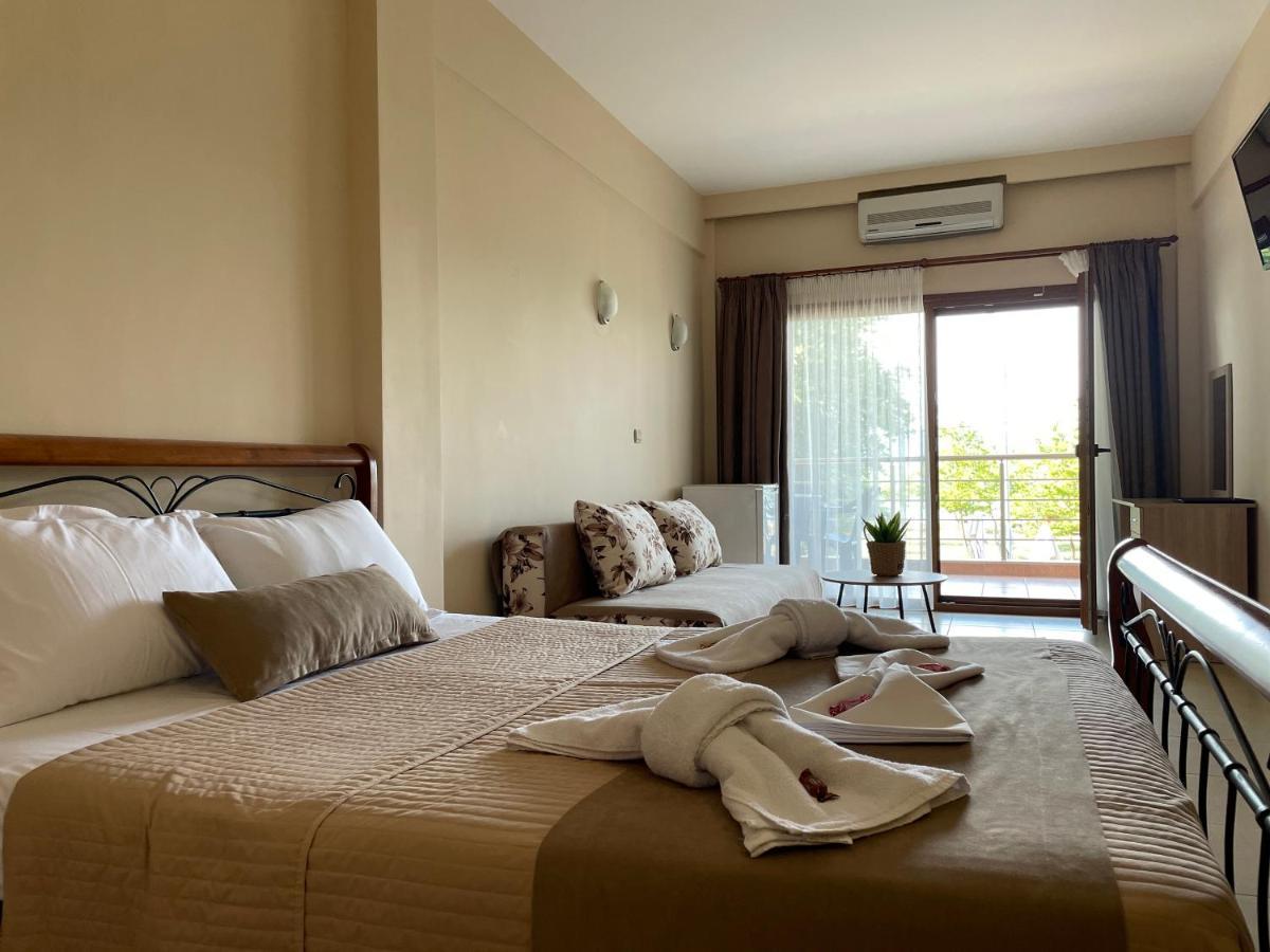Helios Hotel Stavros  Eksteriør billede